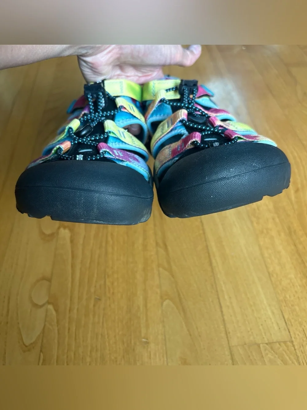 KEEN Newport H2 Tie-dye Sandals Colorful Rainbow Youth Kids Sz 7 Hiking Shoes